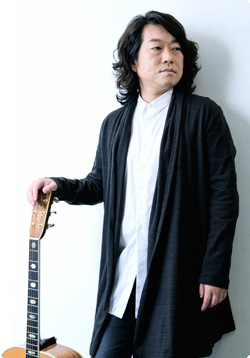 多胡邦夫 Kunio Tago